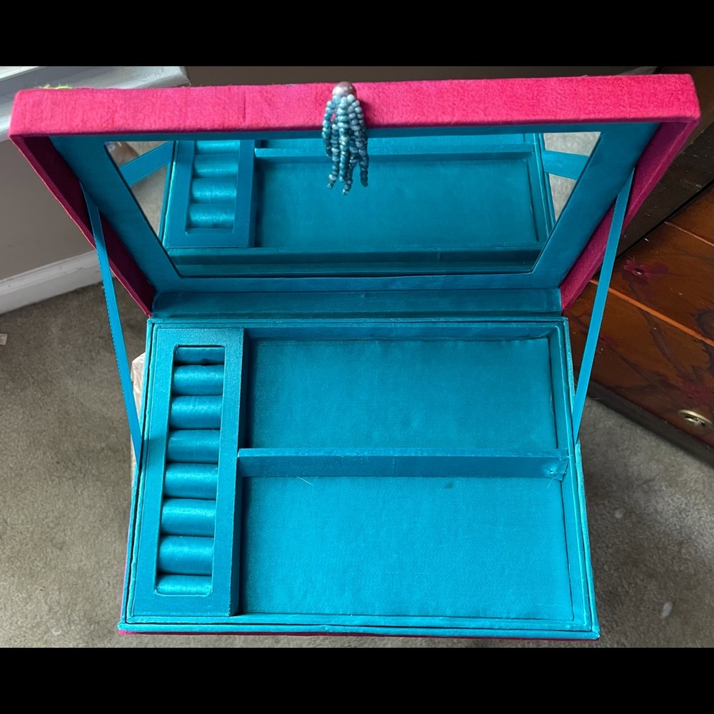 Jewelry Box - Picture 4 of 4